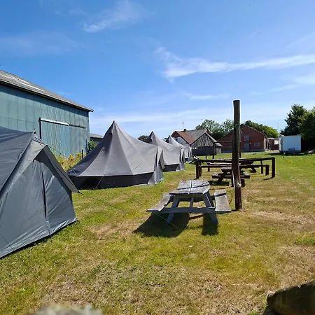 Almost Glamping Telt 旅馆 Frifelt