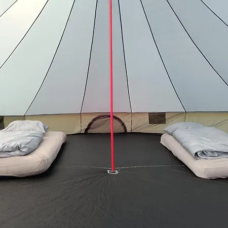 Almost Glamping Telt 旅馆 Frifelt